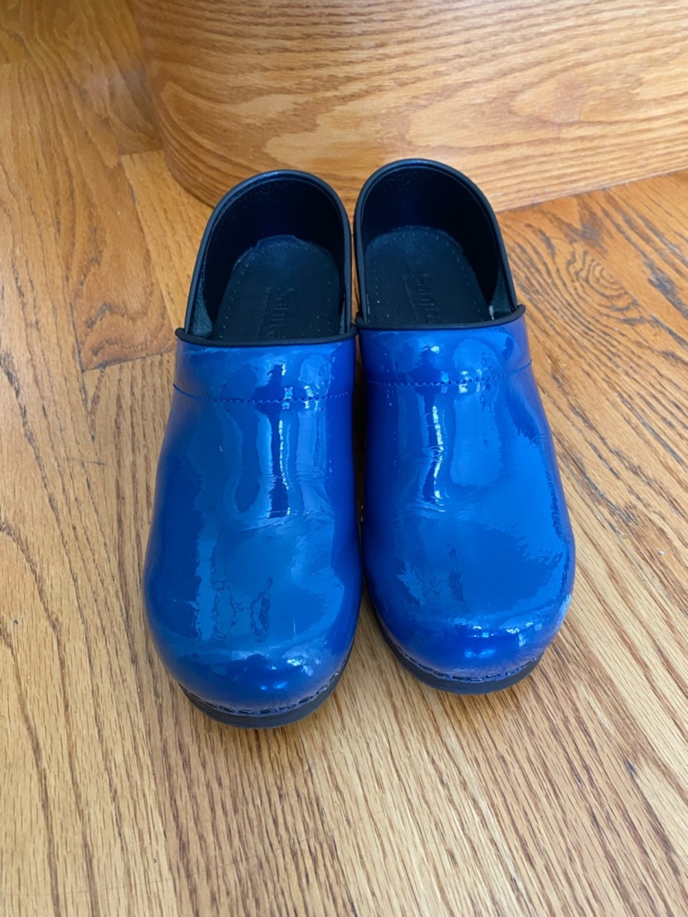 Sanita Pro. Patent Clog Navy